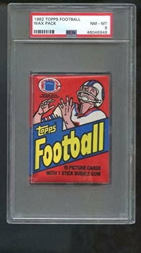 Спортски меморијали 1982 година Фудбалска картичка Топс Неотворена восочна пакет оценета ПСА 8 Рони Лот Нов држач - Фудбалски