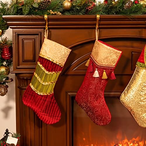 Валери Маделин Божиќни декорации со чорапи*3