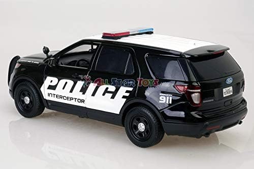 2015 Форд пресретнувач полициски автомобил Црн/бел 1/24 од Motormax 76954