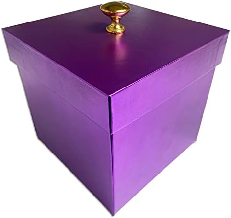 Денот на пурпурни мајки експлодираат кутија за пеперутки со ветерни летачки пеперутки
