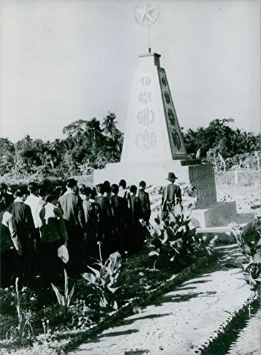 Гроздобер фотографија на ветемајски молење на светилиштето. 1964 година.