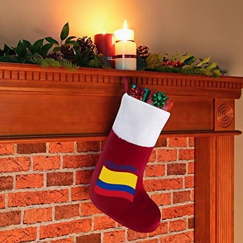 Знаме на Колумбија Божиќни чорапи порибување на Божиќни дрвја Санта украси што висат украси за одмор на камин 16,5 “
