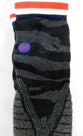 СТАНС НБА плеер издаде Солидни црни црвени и бели чорапи во САД за трупи LG - НБА игра користена