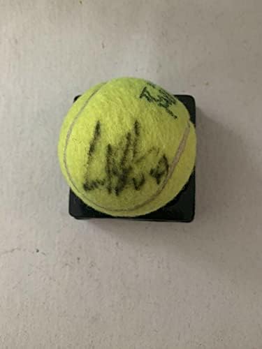 Лука Јенсен ја автограмираше тениската топка во Пен АТП турнеја - Автограмирани фудбали