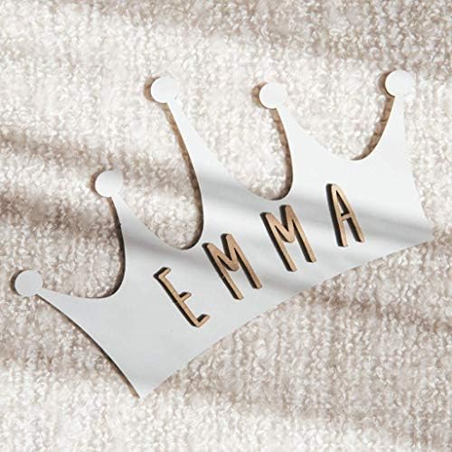 Плакета за облик на бела круна со винтин со налепници на wallидови со букви