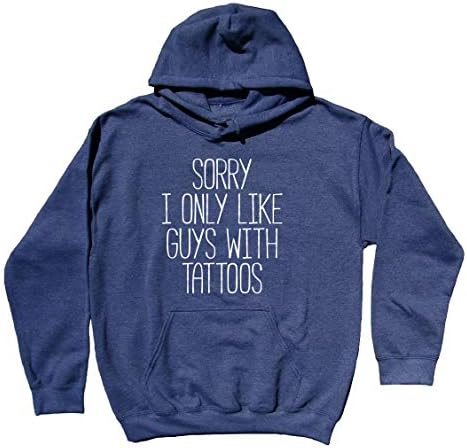 Извинете, сакам само момци со алтернативни џемпери со тетоважи со тетоважи