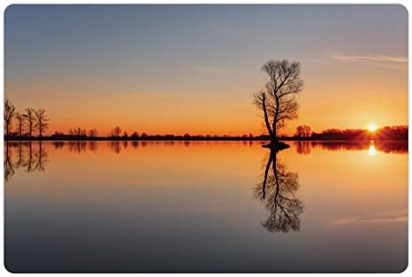 Амбесон Езеро Миленичиња Мат За Храна И Вода, Силуета На Едно Дрво Над Уште Езерото Слив Со Последните Сончеви Зраци На Денот Тема, Правоаголник