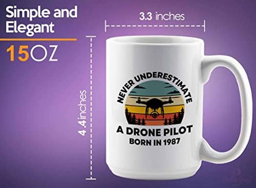 Меурчиња прегратки 1987 година роденденска кафе кригла 15oz бела, пилот на дрон Роден во 1987-35-ти роденденски подарок за време на 35