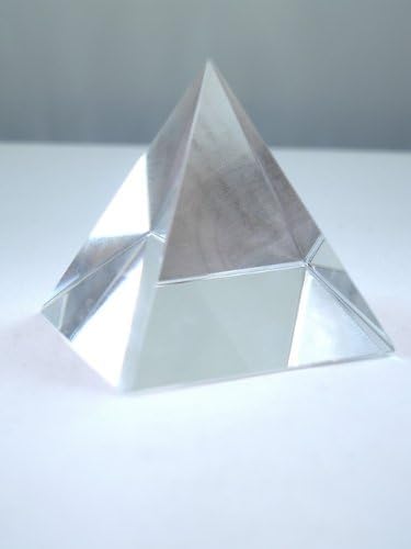 Трипакт Ад М Дизајн Уметност К9 Кристална Пирамида 2.50 Ч Со Кутија За Подароци