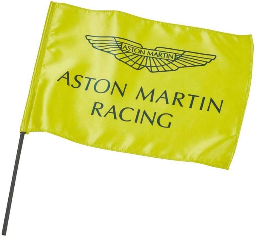 Астон Мартин Расинг тим со знаме на рака