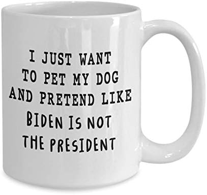 Анти Бајден кафе кригла за loversубители на кучиња миленичиња моето куче и подарок на републиканците на Бајден за кучиња мама кучиња сопственик