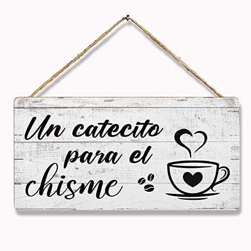 Kentuok un cafecito para el chismme бела рустикална дрвена wallидна плоча со кафе шема кафе за озборувања во стилот на земја, виси знак со јаже