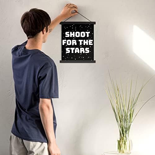 Пукајте за постерот на starsвездите со закачалки