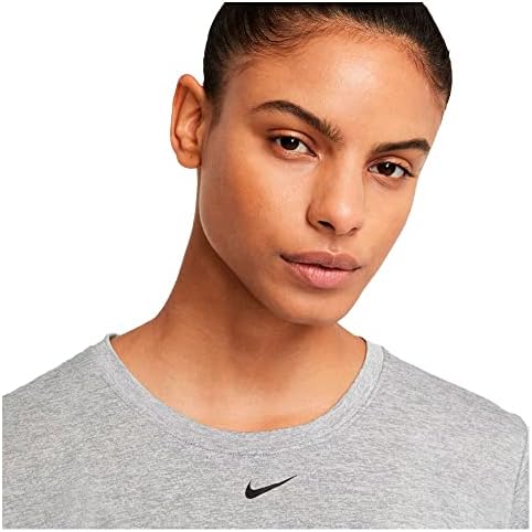 Nike Women's Dri-Fit Една врвна кошула со кратки ракави со еден стандард