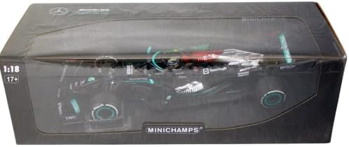 Minichamps 110212044 2021 AMG W12 Performance 44 F1 Brazilian GP победник на GP, Луис Хамилтон со знаме