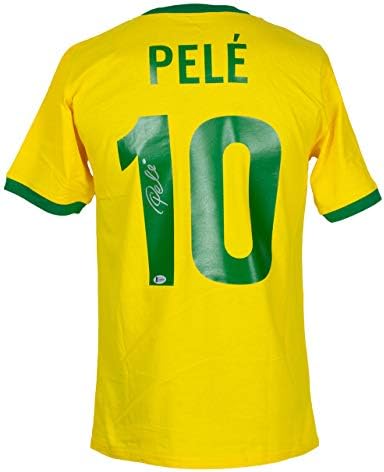 Пеле потпиша жолто бразилски фудбалски дрес Бас