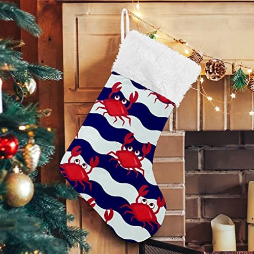 Божиќни чорапи сини ленти со бел бран црвени ракови бели плишани манжетни мерцеризирани кадифени семејни празници персонализиран