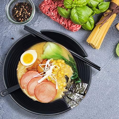 Вивиме нераскинлив јапонски стил Рамен чинија сет од 2, 37oz црни големи раменски чинии и лажици поставени со стапчиња за јадење и чинии за Pho Thai Miso Udon Soup Noodles или азиск?